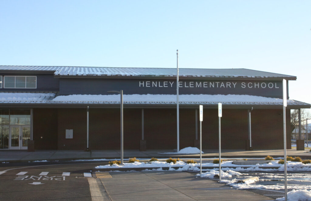 Modoc Contracting Company in Klamath Falls Southern Oregon | Henley Elementary School | Seismic Retrofit